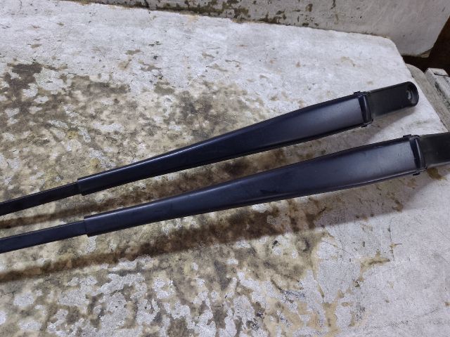 bontott VW CADDY Első Ablaktörlő Kar