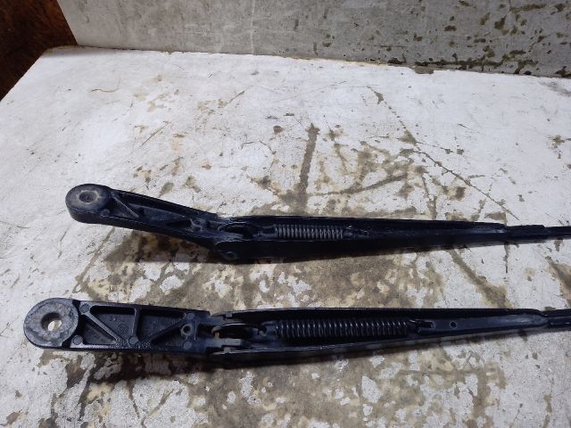 bontott VW CADDY Első Ablaktörlő Kar