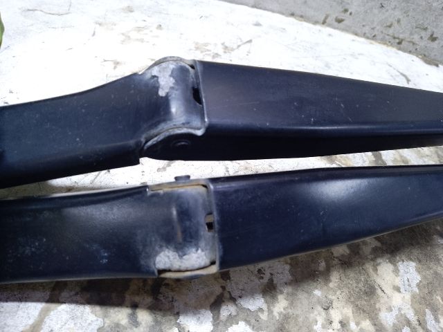 bontott VW CADDY Első Ablaktörlő Kar