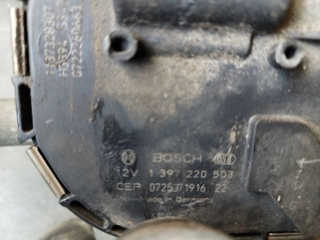 bontott VW CADDY Első Ablaktörlő Szerkezet Motorral