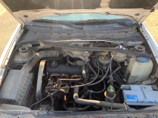 bontott VW CADDY Első Ablaktörlő Szerkezet Motorral