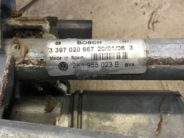 bontott VW CADDY Első Ablaktörlő Szerkezet Motorral