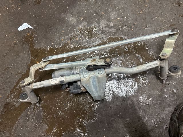 bontott VW CADDY Első Ablaktörlő Szerkezet Motorral