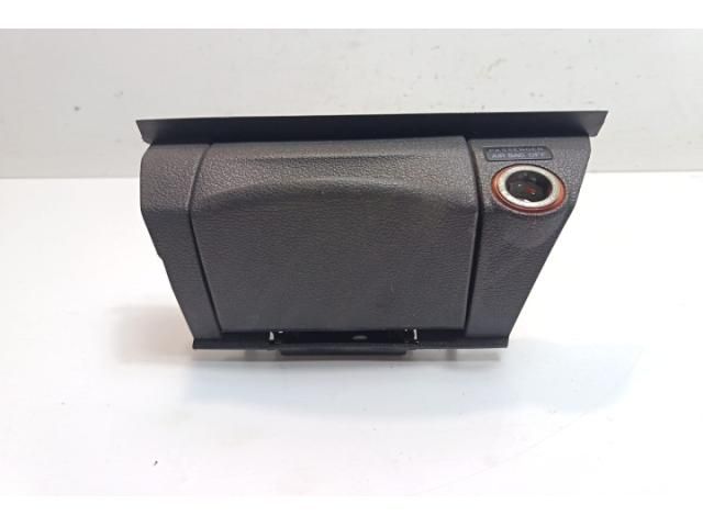 bontott VW CADDY Első Hamutartó