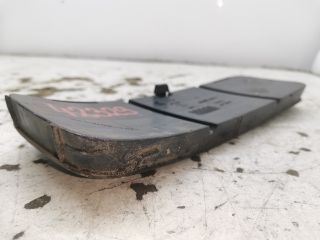 bontott VW CADDY Első Lökhárító Bal Díszrács