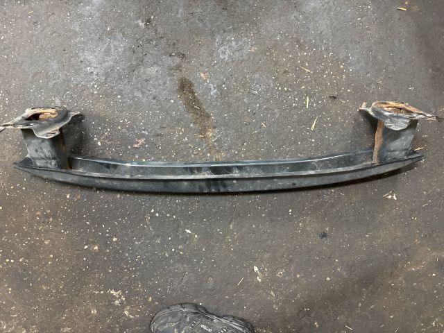 bontott VW CADDY Első Lökhárító Merevítő (Fém)