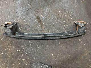 bontott VW CADDY Első Lökhárító Merevítő (Fém)