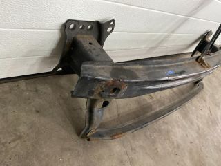 bontott VW CADDY Első Lökhárító Merevítő (Fém)