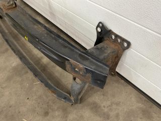 bontott VW CADDY Első Lökhárító Merevítő (Fém)