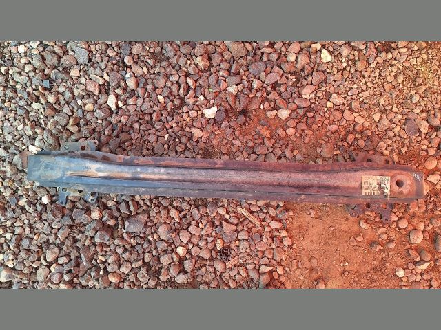 bontott VW CADDY Első Lökhárító Merevítő (Fém)