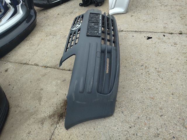 bontott VW CADDY Első Lökhárító (Részeivel)