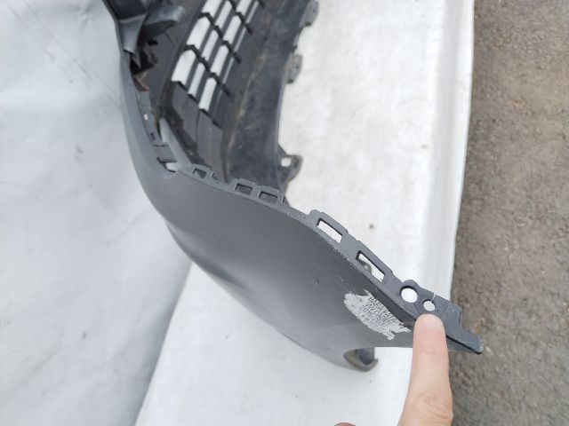 bontott VW CADDY Első Lökhárító (Üresen)