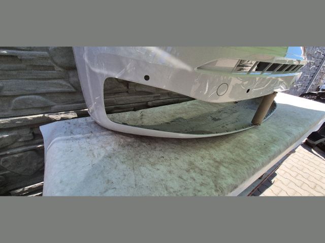 bontott VW CADDY Első Lökhárító (Üresen)