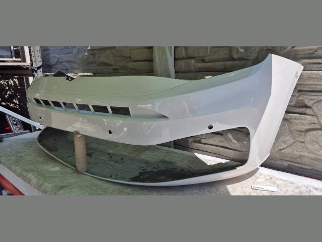 bontott VW CADDY Első Lökhárító (Üresen)