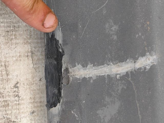 bontott VW CADDY Első Lökhárító (Üresen)