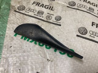 bontott VW CADDY Első Szélvédő Jobb Díszléc