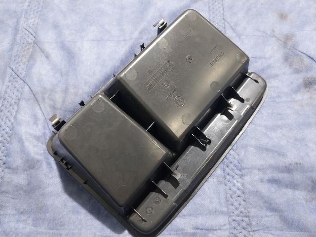 bontott VW CADDY Első Tároló Rekesz