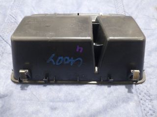 bontott VW CADDY Első Tároló Rekesz