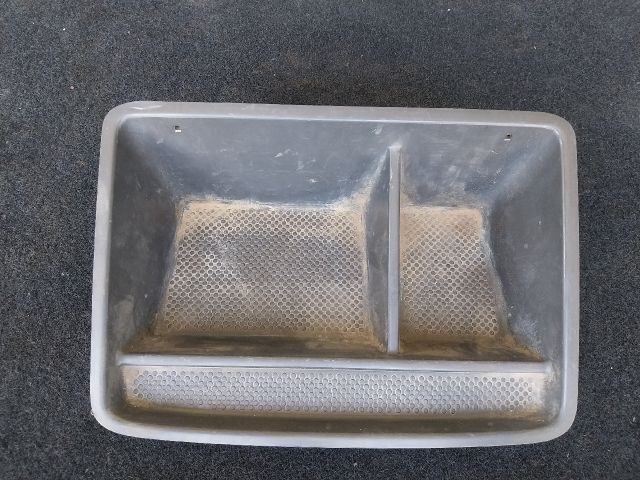 bontott VW CADDY Első Tároló Rekesz