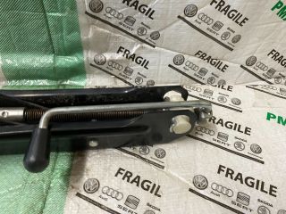 bontott VW CADDY Emelő