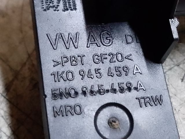 bontott VW CADDY Fék Pedál Kapcsoló