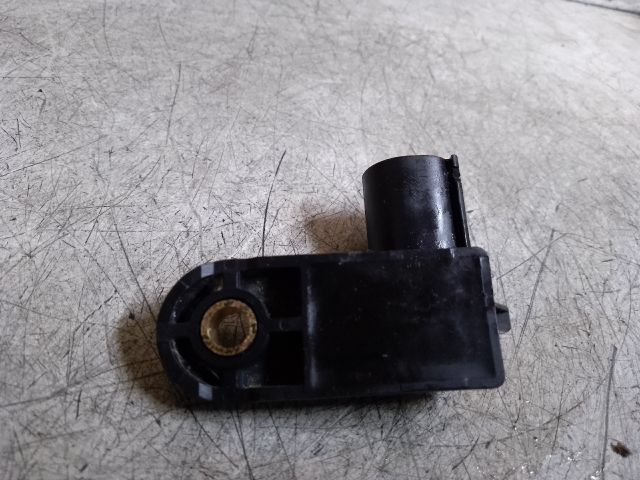 bontott VW CADDY Fék Pedál Kapcsoló