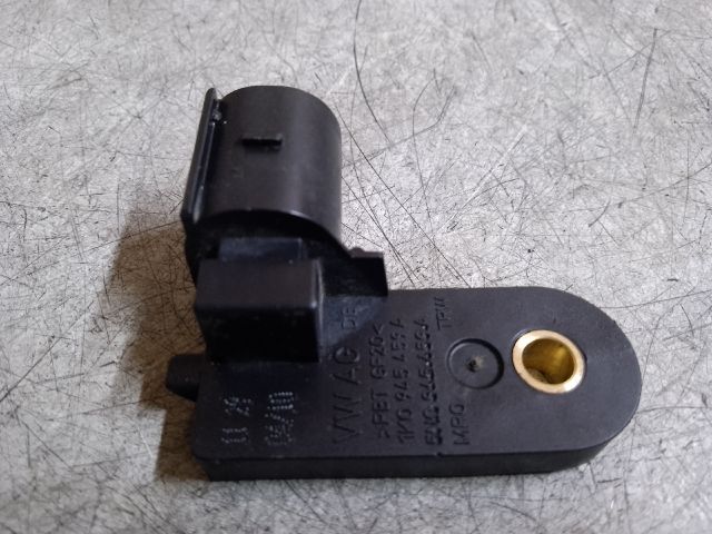 bontott VW CADDY Fék Pedál Kapcsoló