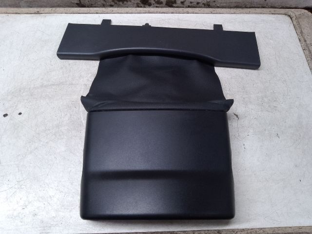 bontott VW CADDY Felső Kormányoszlop Burkolat