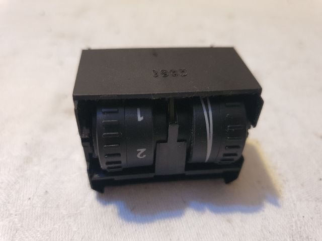 bontott VW CADDY Fényszórómagasság Állító Kapcsoló