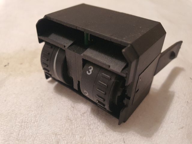 bontott VW CADDY Fényszórómagasság Állító Kapcsoló