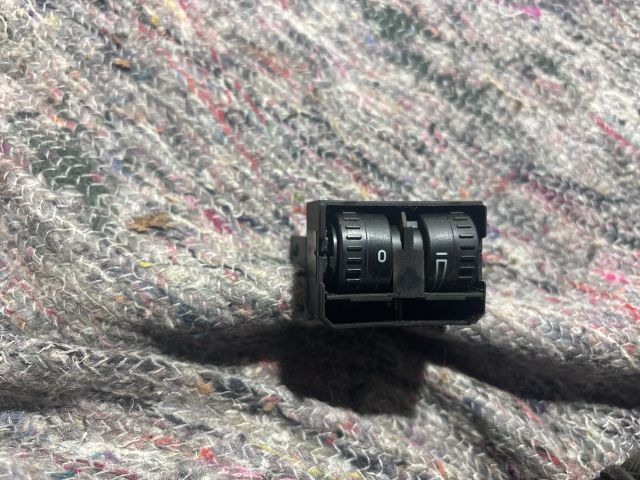 bontott VW CADDY Fényszórómagasság Állító Kapcsoló