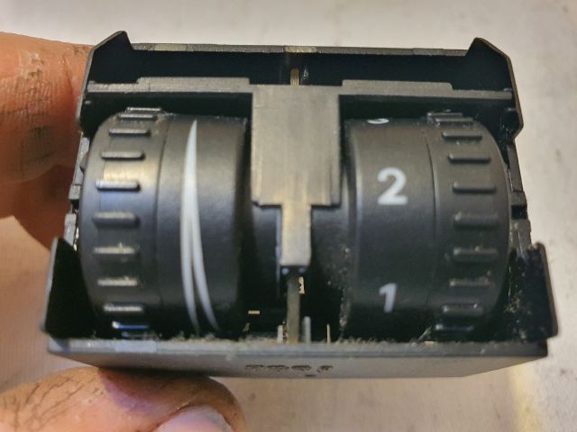 bontott VW CADDY Fényszórómagasság Állító Kapcsoló