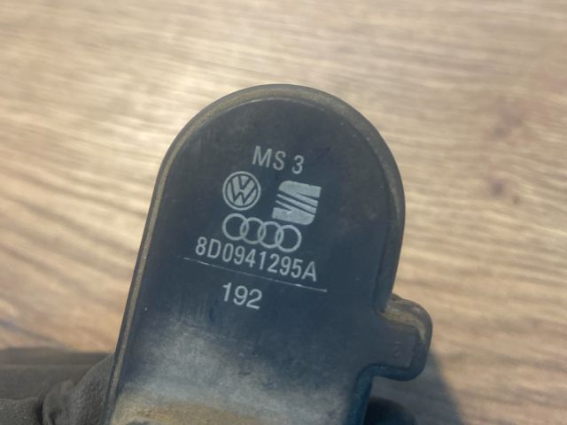 bontott VW CADDY Fényszórómagasság Állító Motor Bal