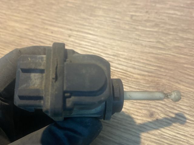 bontott VW CADDY Fényszórómagasság Állító Motor Bal