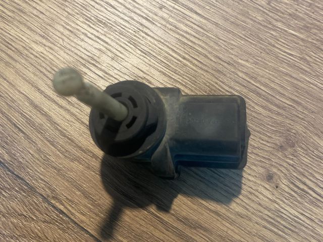 bontott VW CADDY Fényszórómagasság Állító Motor Bal