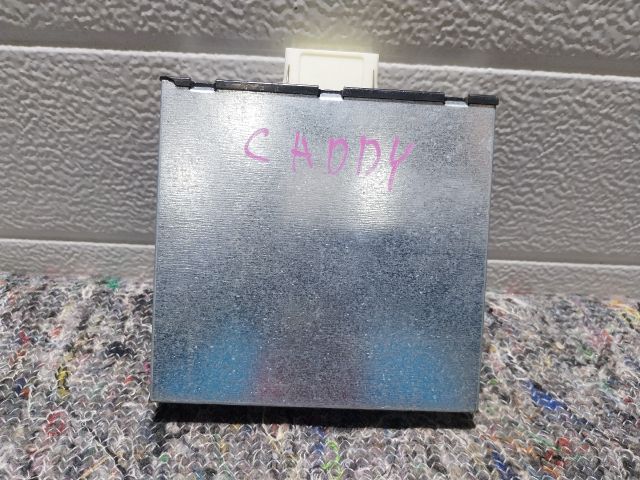 bontott VW CADDY Feszültségszabályzó