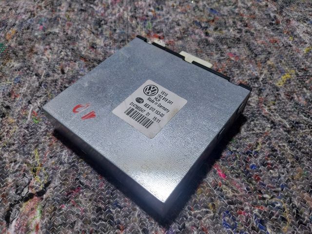 bontott VW CADDY Feszültségszabályzó