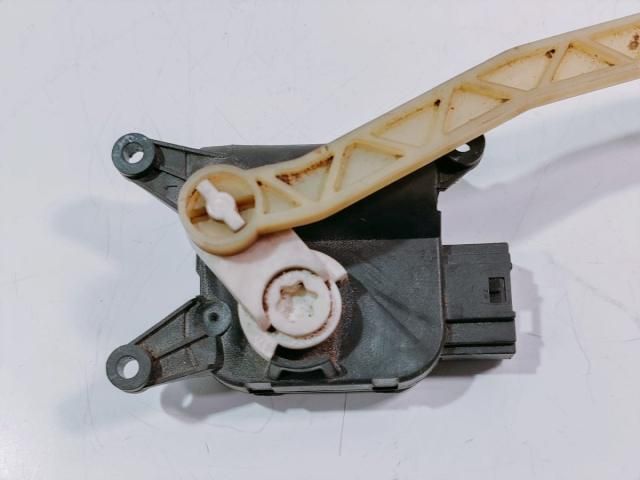 bontott VW CADDY Fűtés Állító Motor