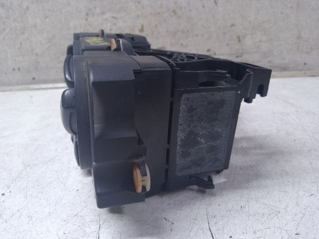 bontott VW CADDY Fűtéskapcsoló (manuális klímás)