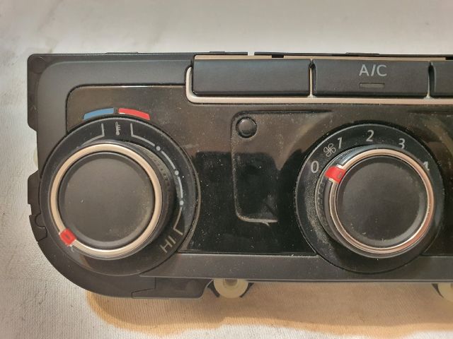 bontott VW CADDY Fűtéskapcsoló (manuális klímás)