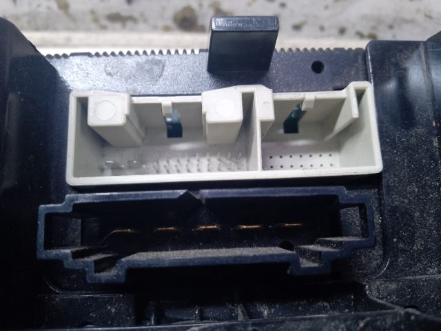 bontott VW CADDY Fűtéskapcsoló (manuális klímás)