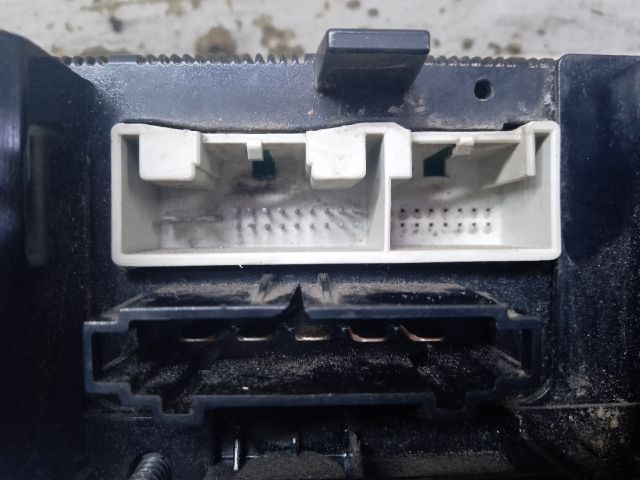 bontott VW CADDY Fűtéskapcsoló (manuális klímás)