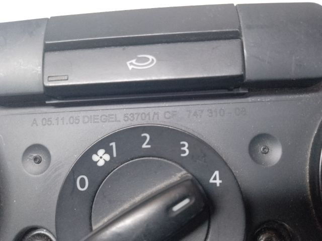 bontott VW CADDY Fűtéskapcsoló (manuális klímás)