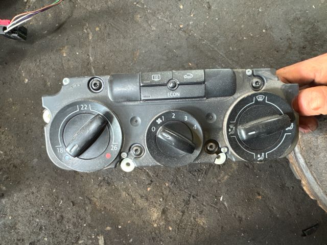 bontott VW CADDY Fűtéskapcsoló (manuális klímás)