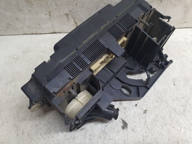 bontott VW CADDY Fűtéskapcsoló (Nem klímás)