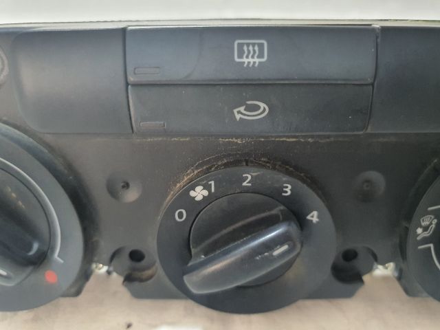 bontott VW CADDY Fűtéskapcsoló (Nem klímás)