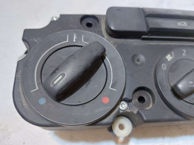 bontott VW CADDY Fűtéskapcsoló (Nem klímás)