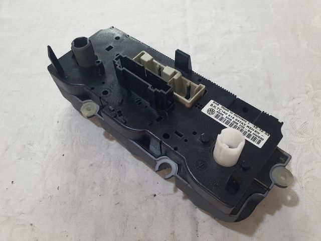 bontott VW CADDY Fűtéskapcsoló (Nem klímás)