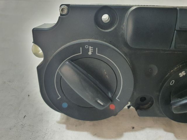 bontott VW CADDY Fűtéskapcsoló (Nem klímás)