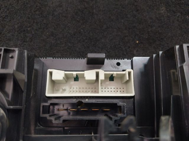 bontott VW CADDY Fűtéskapcsoló (Nem klímás)